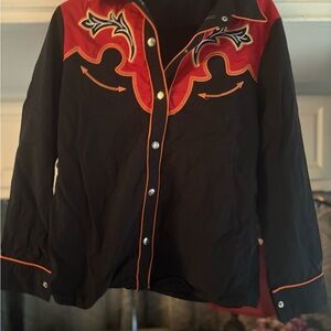 MISSLOOK Black Shirt with Red Embroidery